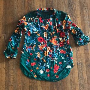 Market & Spruce green floral lace top